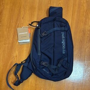 NWT Patagonia Atom Sling Bag - Navy Blue